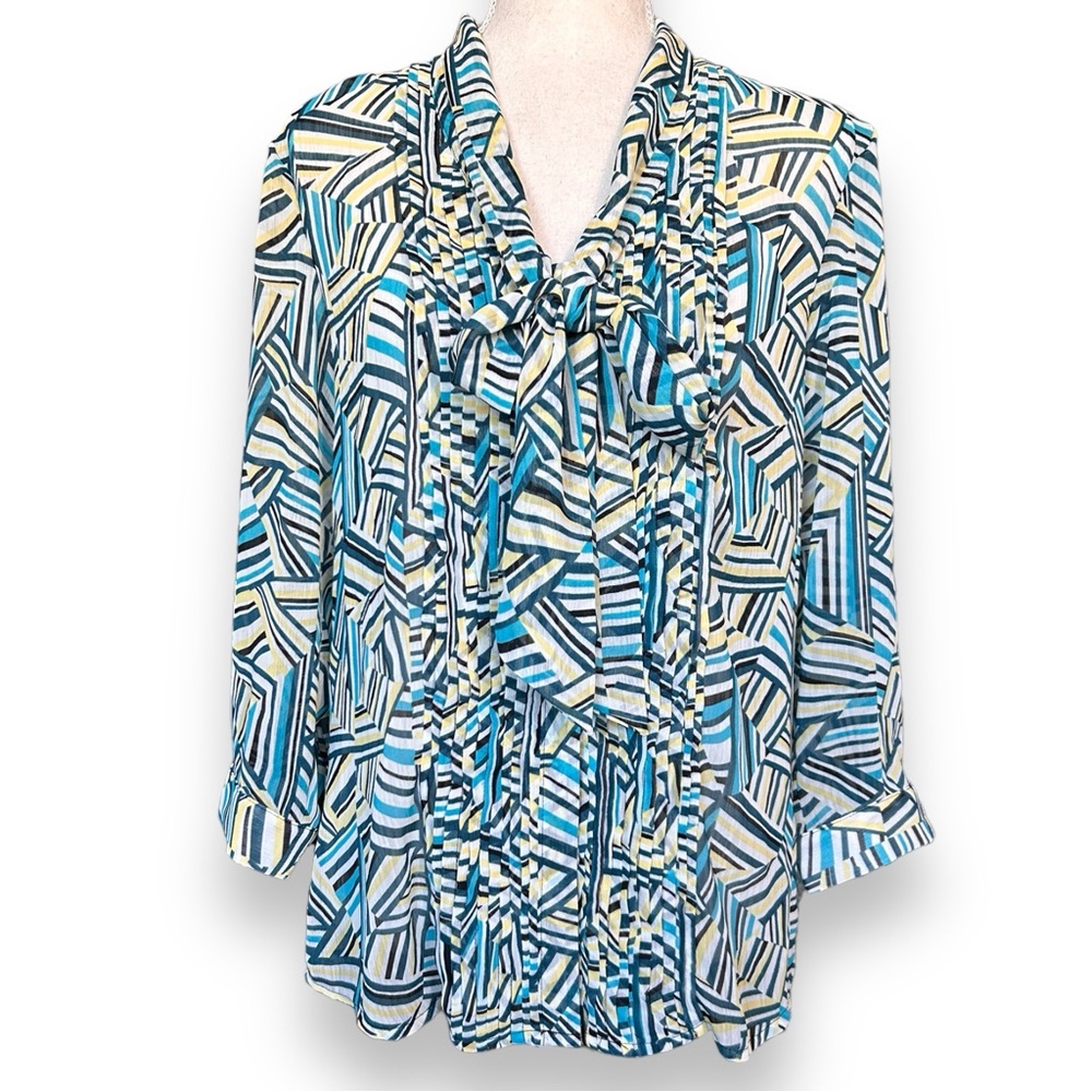 NWT Banana Republic sheer Blue Green 3/4 Sleeve blouse front Bow Lightweight M
